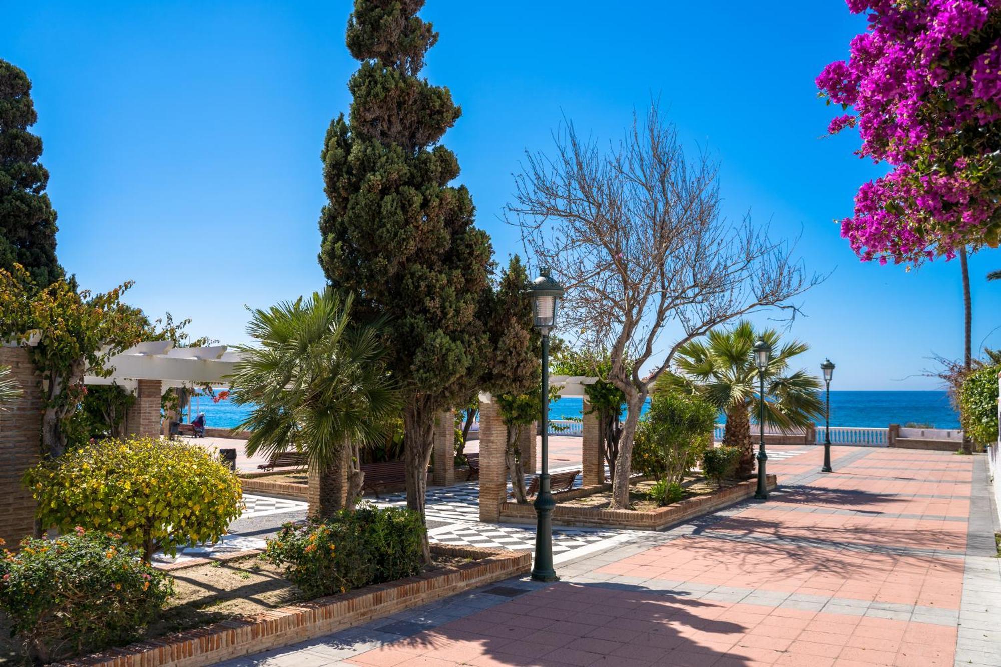 Torrecilla Sirena Beach Nerja Exteriér fotografie